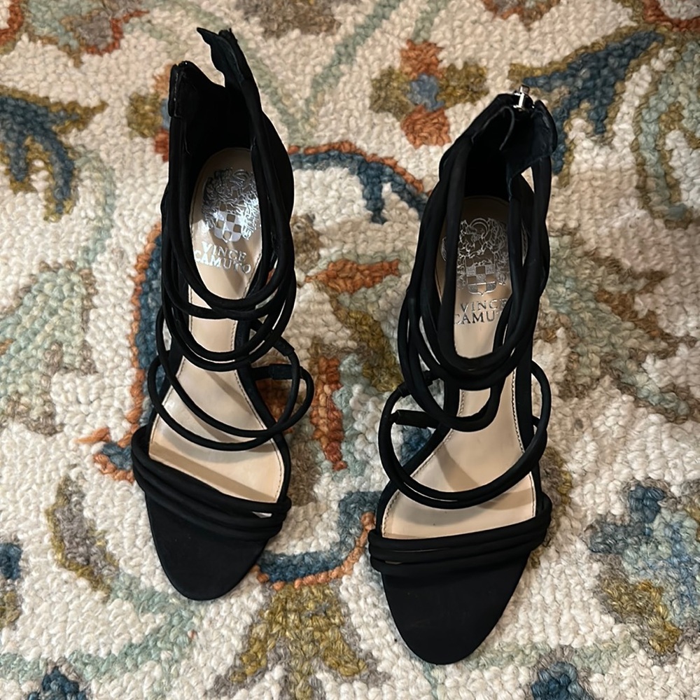 Vice Camuto heels 💚